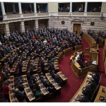 Повишиха кредитния рейтинг на Гърция