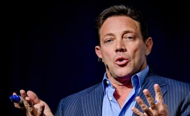 Джордан Белфорт съди създателите на „Вълкът от Уолстрийт“