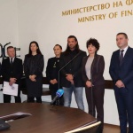 Наредбата за касовите апарати се отлага с 6 месеца