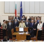 Корнелия Нинова: Случващото се с президента разгражда държавността