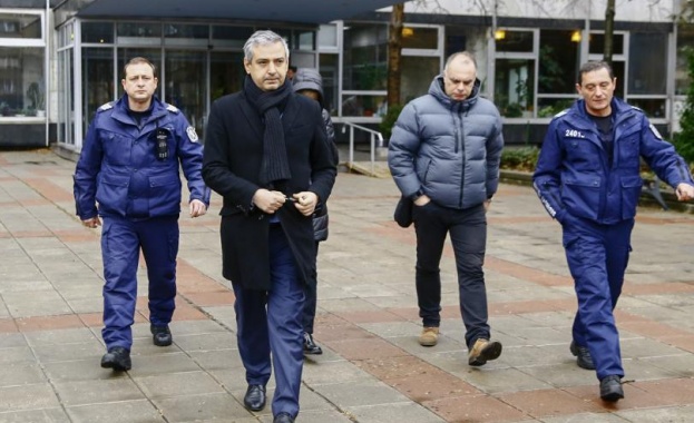  Председателят на Държавната комисия по хазарта е на свобода срещу 40 000 лв. 