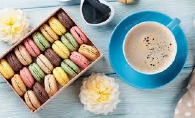 Водещи заглавия на първите страници в 24 часа 2590