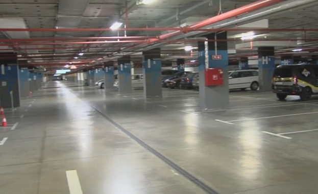 Столична община въвежда безплатни буферни паркинги към станциите на метрото на 26 и 27 ноември 