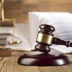 Петцифрена глоба за НАП заради запорирани сметки на жена за чужд дълг
