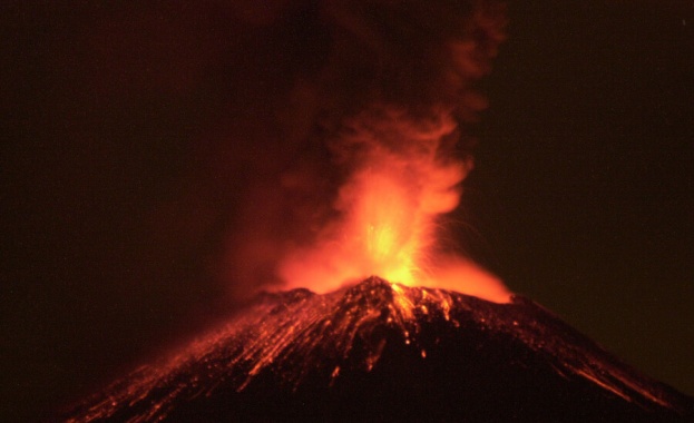 Вулканът „Попокатепетъл” изригна с мощна експлозия