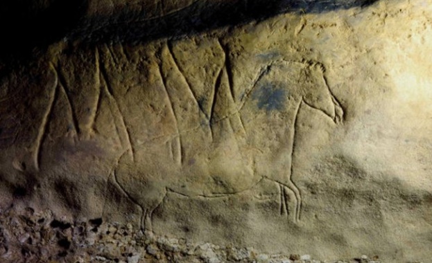 Откриха пещерни рисунки на 15 000 години в Испания 
