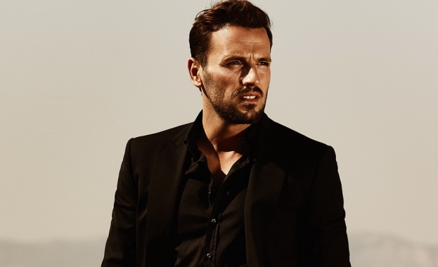 Никос Вертис пристига в София с оркестър от 25 страхотни музиканти