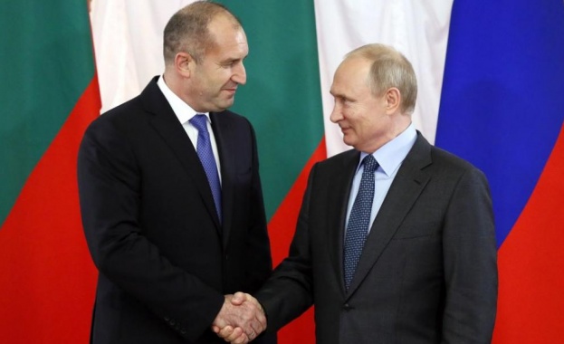 Радев и Путин обсъдиха енергийни въпроси по телефона