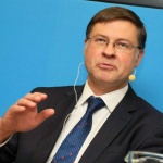 Валдис Домбровскис: Трябва да има мониторинг на цените преди еврото