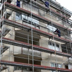 Поне 800 млн. лв. са откраднати от санирането 