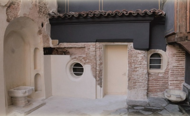 Откриват за посетители части от хамам в двора на Етнографския в Пловдив