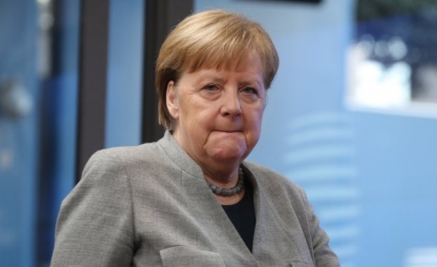 Германският канцлер Ангела Меркел е поставена в изолация в дома