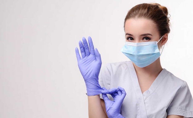 Пулмологът: От санитарни маски имат нужда болните, а не здравите хора
