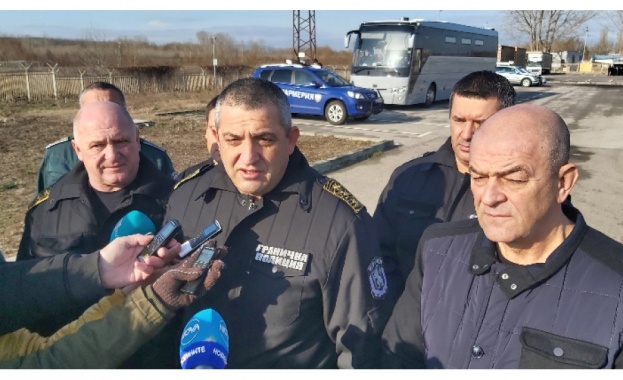 Към България все още нямаме и се надяваме че няма