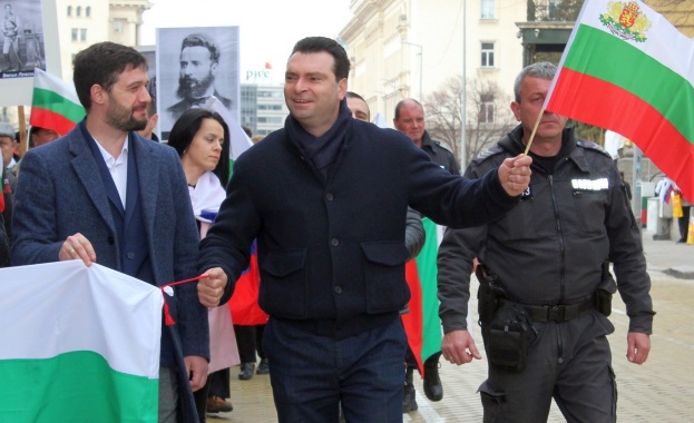 България е толкова голяма колкото е голям народът й каза