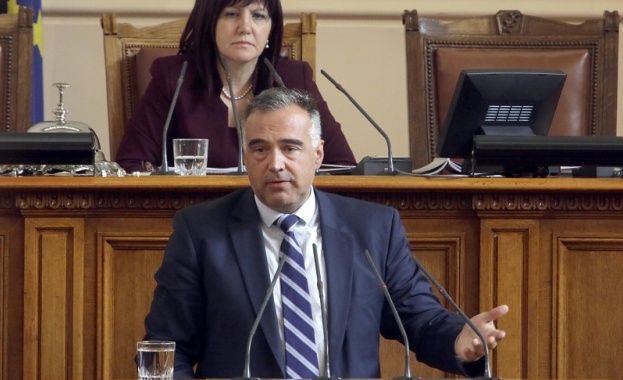 БСП вика Пеевски и Гешев в парламента