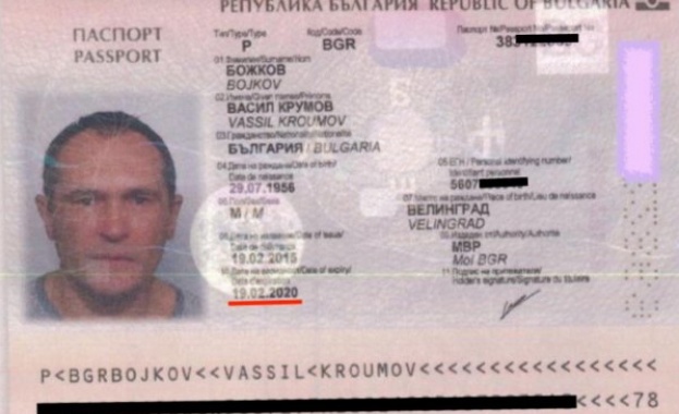 Васил Божков напуснал България със служебен паспорт от МВнР 