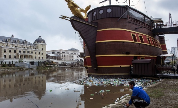 Кметът на македонската столица Петре Шилегов премахва един от най безумните