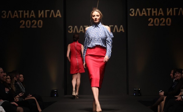 Ревю-спектакълът за „Златна игла 2020“ показа уникална мода