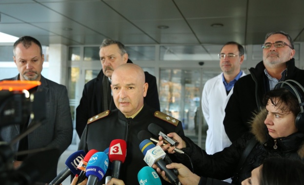 Тежко е състоянието на 74 годишният мъж в Пирогов с потвърден