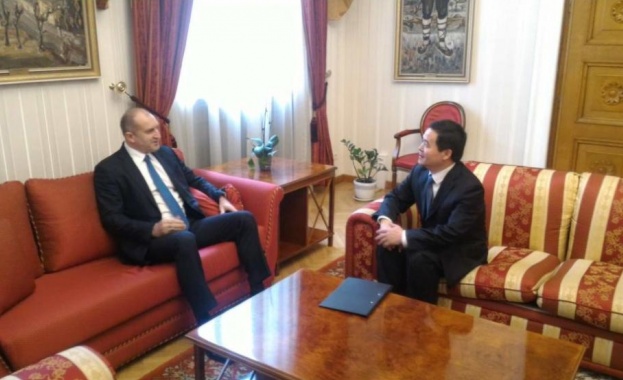 Президентът Румен Радев проведе среща днес на Дондуков 2 с