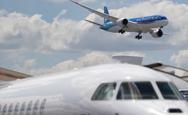 “Аерофлот” спира полетите си до България и редица страни