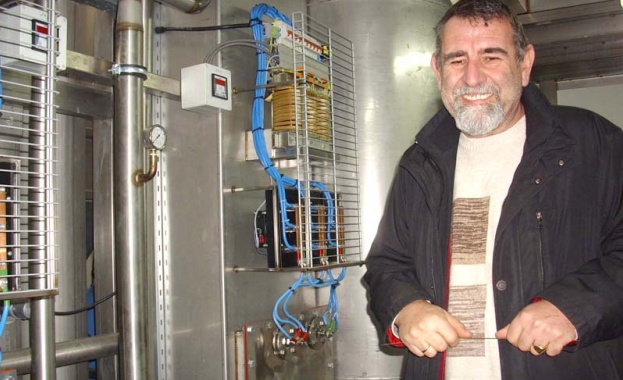 Български професор произвежда генератор с който твърди че е възможно