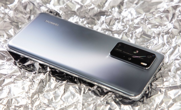 Обявеният вчера на глобално онлайн събитие флагман от серията P40