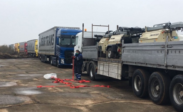 Трансформирането на летището край хасковското село Узунджово в най галемия ТИР паркинг