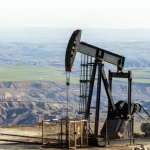 Петролът достигна рекордни за последните седем години цени