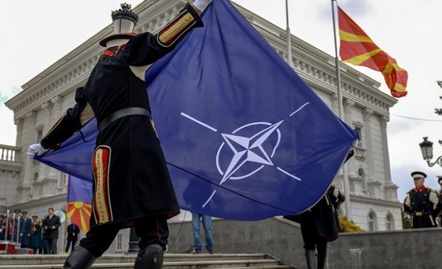 Северна Македония официално е членка на НАТО. Западната ни съседка