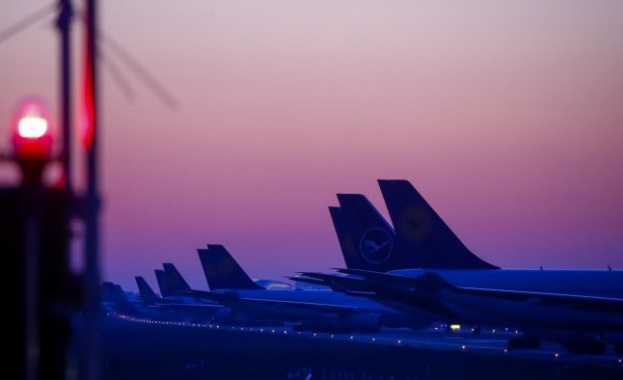 Lufthansa поиска държавна помощ за изплащане на заплати