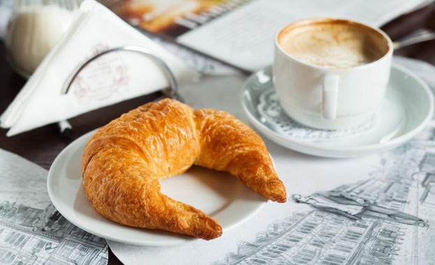 Водещи заглавия на първите страници в 24 часа Защо