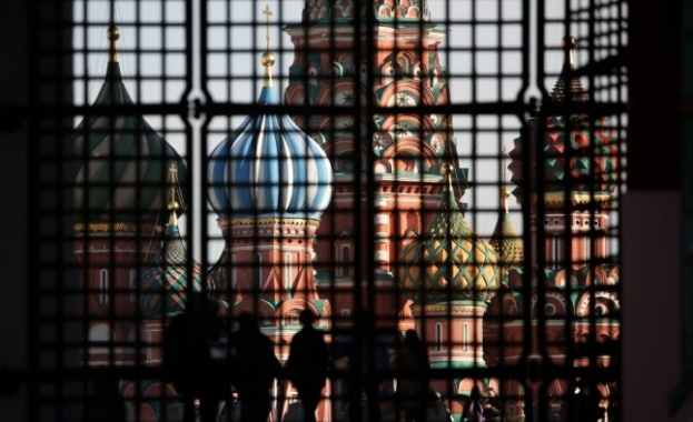 Кремъл: Обявените мерки срещу коронавируса не значат ваканция