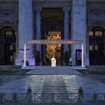 …Не можем повече да мислим за себе си, само заедно ще се справим