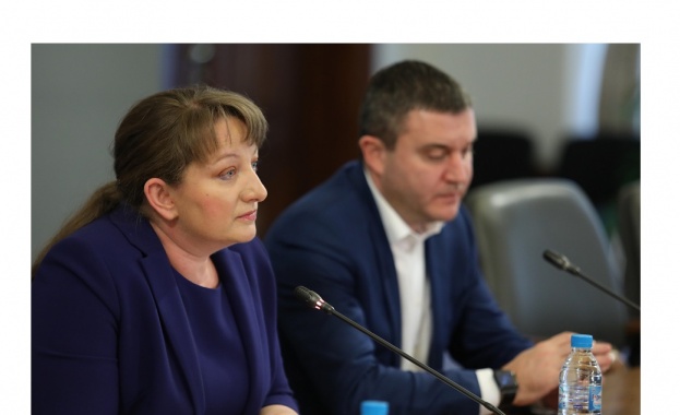 Правителството одобри схемата за подпомагане на бизнеса 60 на 40