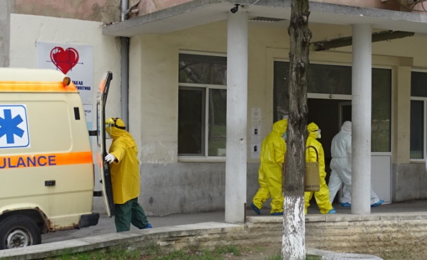 Приемни кабинети за пациенти със съмнения за COVID-19 в Пловдив