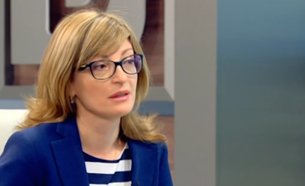 Екатерина Захариева: Постоянно се променя цифрата на българите, които са в чужбина и искат да се приберат