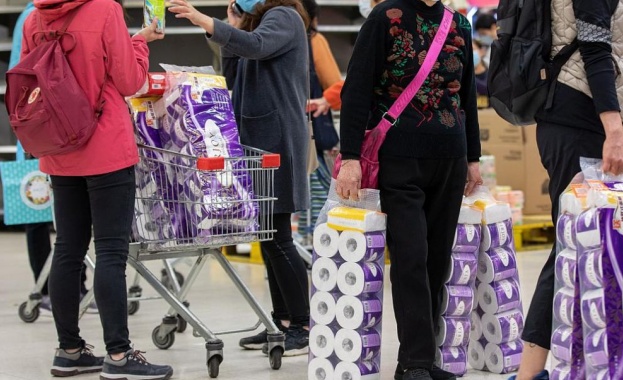 В първия ден от карантината обемът на продажби на тоалетна