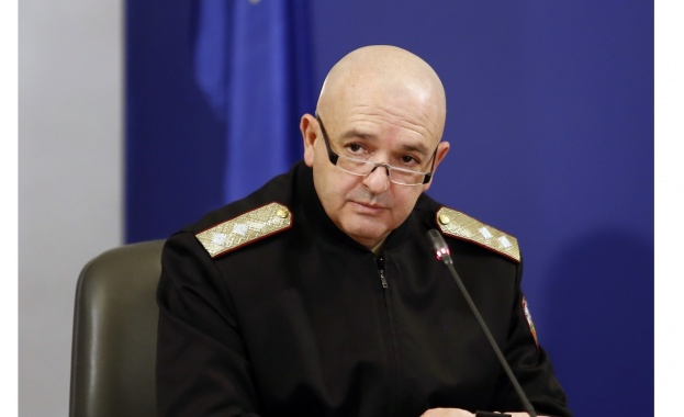 Новите случаи за денонощието с коронавируса са 37 общият брой