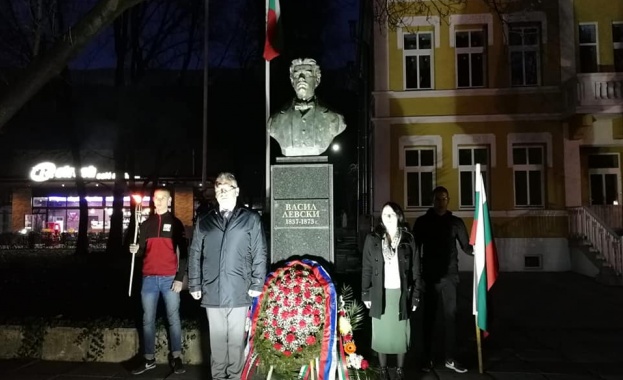 Генералният консул на Русия във Варна взе участие в честванията на 142-та годишнина от Освобождението на България от османското иго в Провадия