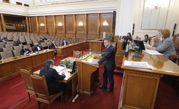 Рано е България да мисли за финансиране от Международния валутен