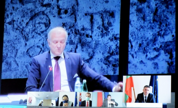 Министър Кирилов представи пред колегите си от ЕС предприетите от България мерки във връзка с извънредното положение