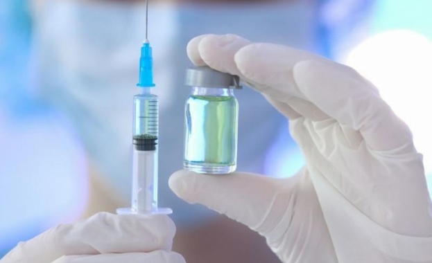 Русия готова още през юни да тества върху хора ваксини срещу COVID-19