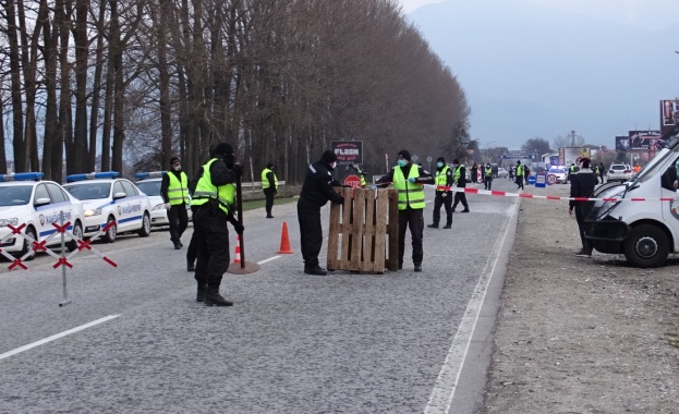 Почти 70 хиляди души са поставени под карантина у нас