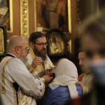 В “Света Неделя” се причестяват с обща лъжичка