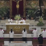 Папата отслужи великденско богослужение при закрити врата в базилика "Свети Петър"