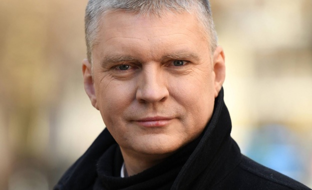 Ръководството на БПЦ прояви завидно упорство и не затвори църквите