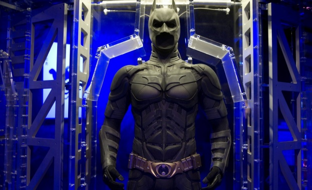 Американско филмово студио Warner Bros отложи премиерите на няколко свои