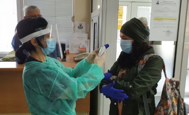 От днес Клиниката по гастроентерология и Отделението по хематология към